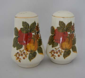 Wedgwood English Harvest Salt & Pepper Set