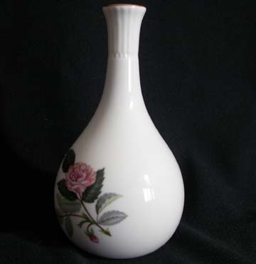 Wedgwood Hathaway Rose - R4317 Vase - Bud