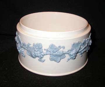 Wedgwood Lavender On Cream Color - Plain Edge Covered Dish - Base Only